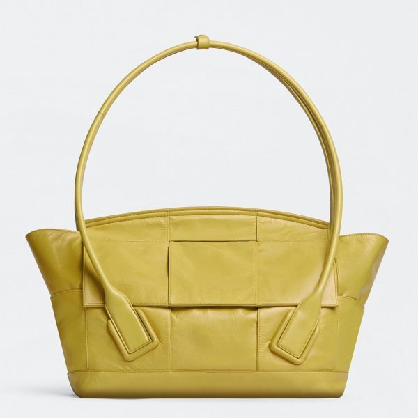 Réplique du sac Bottega Veneta Arco Medium en cuir intrecciato jaune