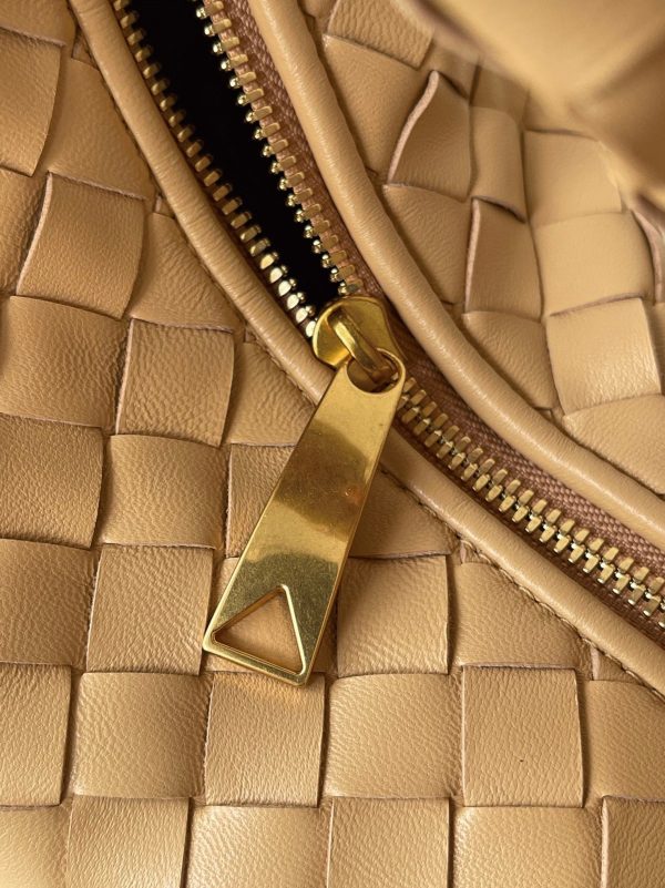 Réplique Mini Sac Bottega Veneta BV Jodie en Amande – Image 4