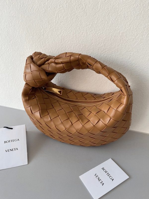 Contrefaçon Mini Sac Bottega Veneta BV Jodie en Caramel – Image 5