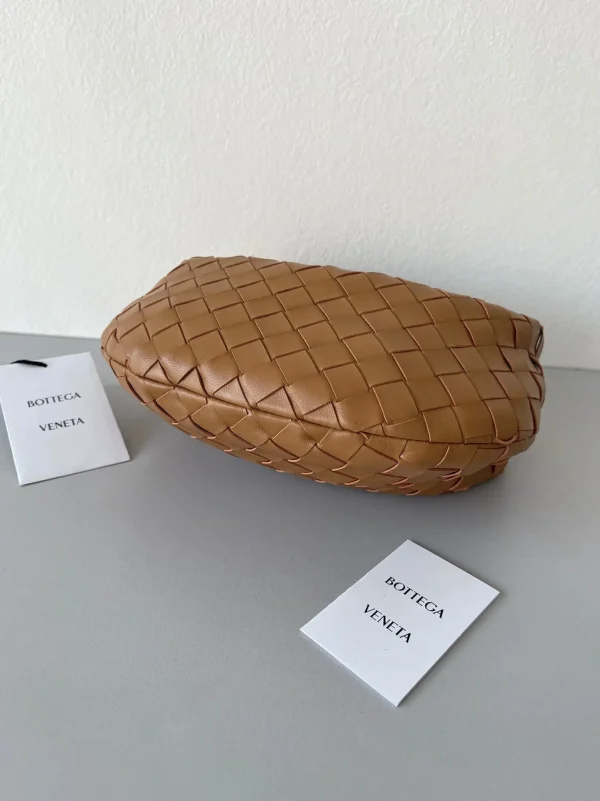 Contrefaçon Mini Sac Bottega Veneta BV Jodie en Caramel – Image 2