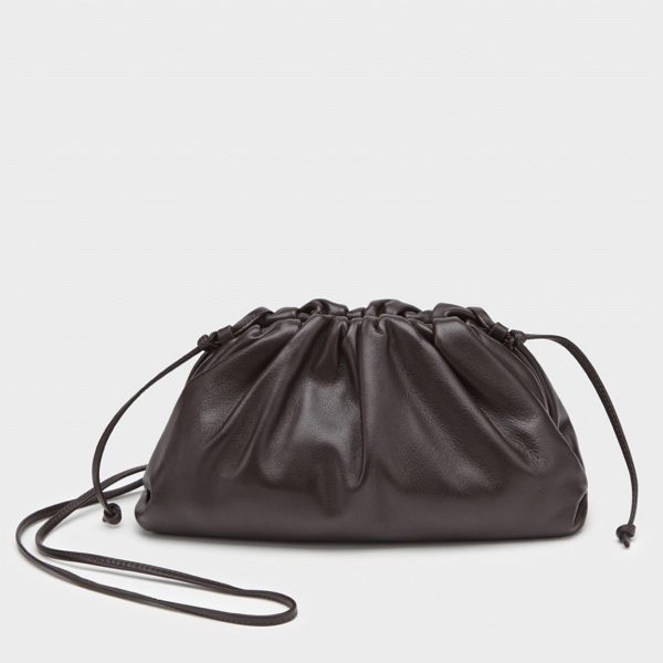 Contrefaçon sac Bottega Veneta Mini Pouch avec bandoulière en Fondant