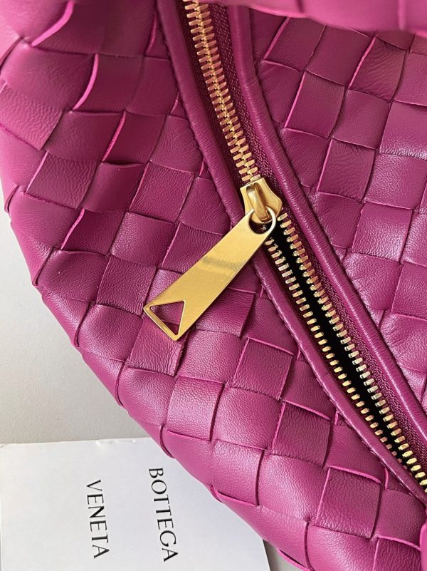 Faux Mini Sac Bottega Veneta BV Jodie en Cinabre – Image 3