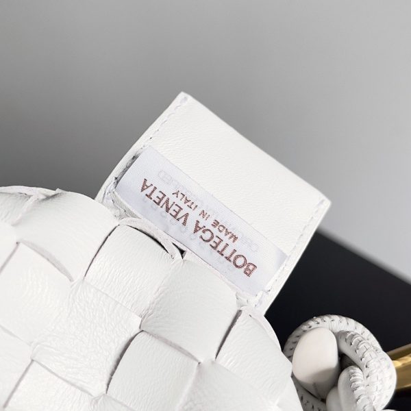 Contrefaçon petit sac Bottega Veneta Sardine en Blanc – Image 10