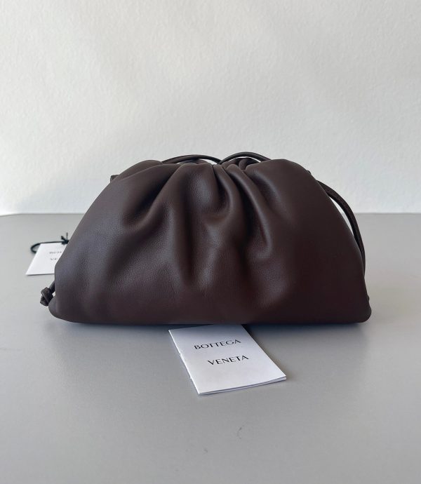 Imitation sac Bottega Veneta Mini Pouch avec bandoulière en Raisin – Image 4