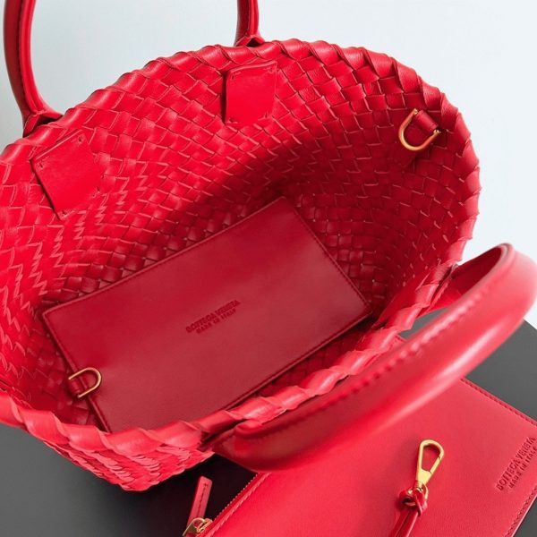 Fausse Bottega Veneta Cabat Mini en cuir d’agneau intrecciato rouge – Image 7