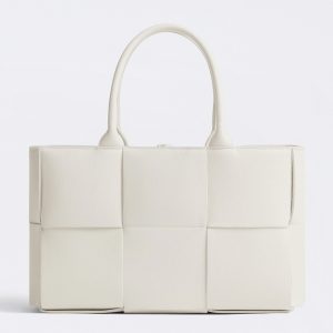 Contrefaçon Bottega Veneta Arco Small Tote en Blanc
