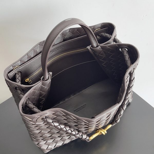 Réplique grand sac Bottega Veneta Andiamo en Fondant – Image 6