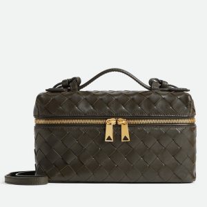 Contrefaçon vanity case Bottega Veneta Bang Bang en Fondant