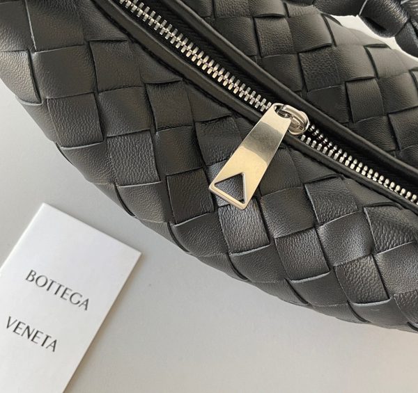 Contrefaçon Mini Sac Bottega Veneta BV Jodie en Noir – Image 3