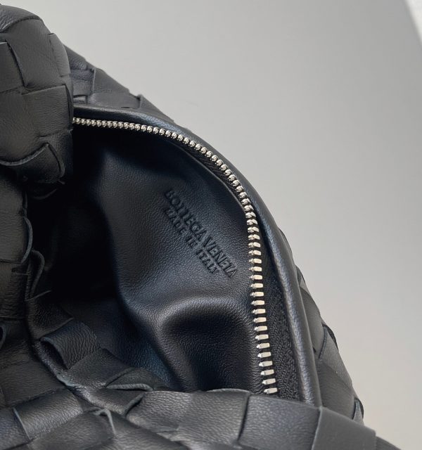 Contrefaçon Mini Sac Bottega Veneta BV Jodie en Noir – Image 2