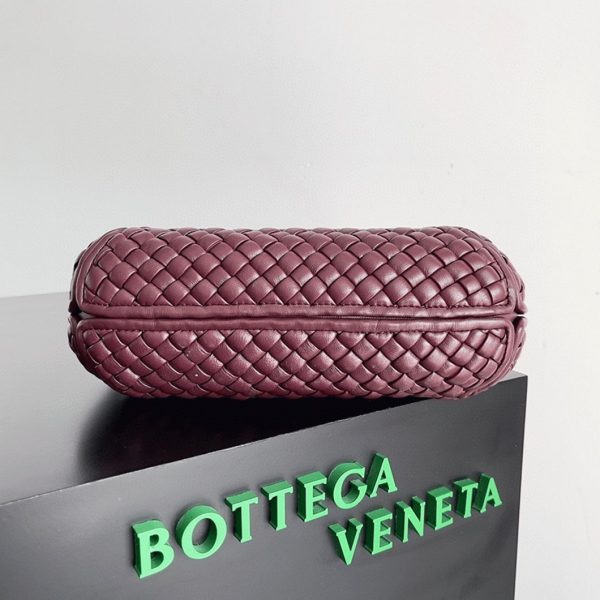 Fausse Bottega Veneta Clicker Small Bag en Bordeaux – Image 6