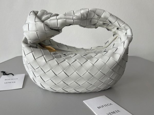 Réplique Mini Sac Bottega Veneta BV Jodie en Blanc – Image 8