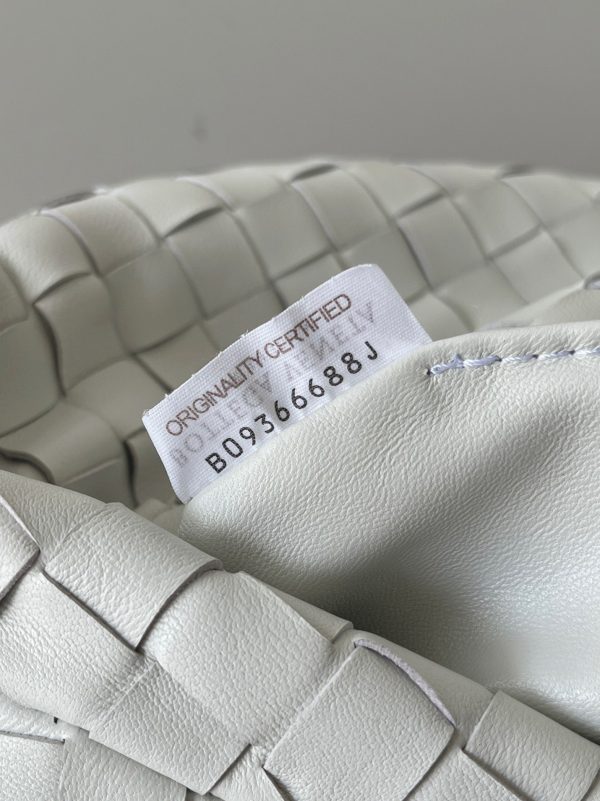 Réplique Mini Sac Bottega Veneta BV Jodie en Blanc – Image 6