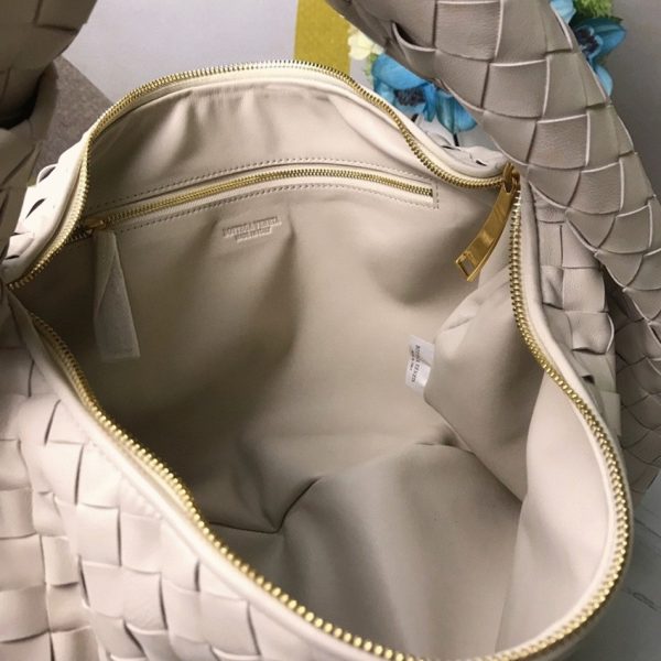 Faux Petit Sac Bottega Veneta BV Jodie en Blanc – Image 6