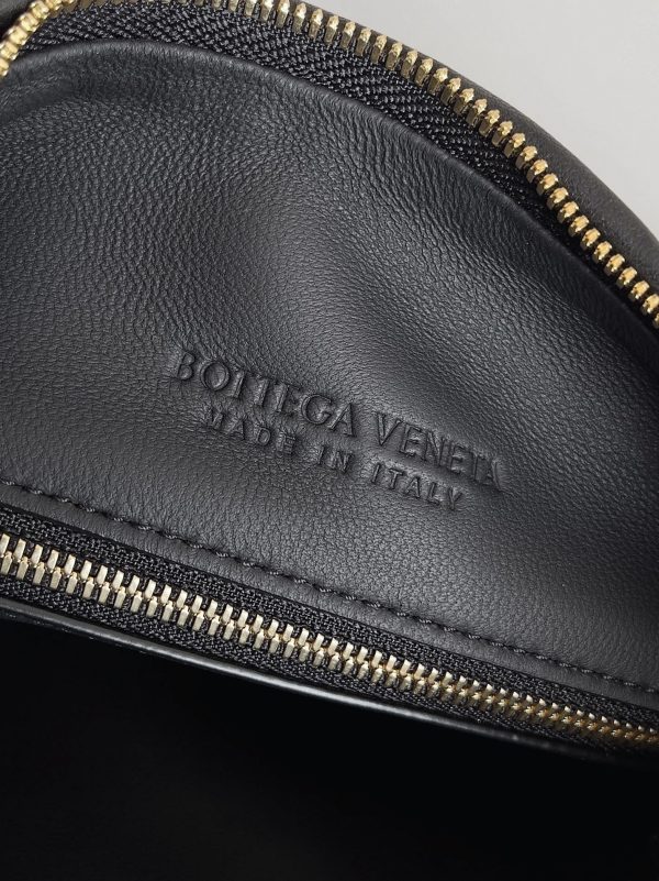 Contrefaçon sac Bottega Veneta Gemelli moyen en Noir – Image 10