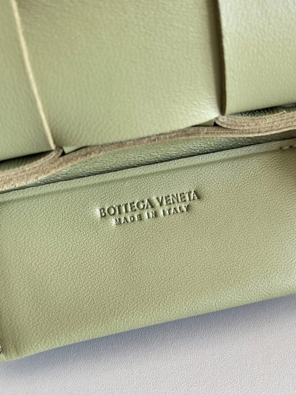 Fausse Bottega Veneta Candy Cassette en Travertine – Image 5