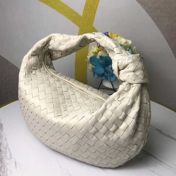 Faux Petit Sac Bottega Veneta BV Jodie en Blanc – Image 4