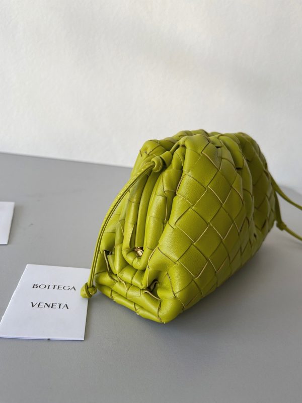 Réplique Mini Pochette Bottega Veneta avec Sangle en Kiwi – Image 6