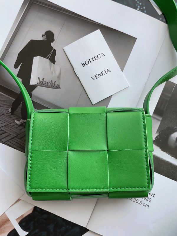 Réplique du sac Bottega Veneta Candy Cassette en Parakeet – Image 3