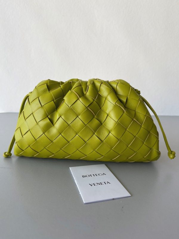 Réplique Mini Pochette Bottega Veneta avec Sangle en Kiwi – Image 5