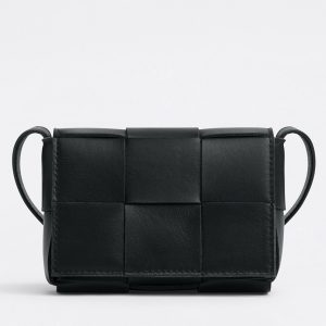 Fausse Bottega Veneta Candy Cassette en noir
