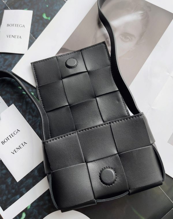 Fausse Bottega Veneta Candy Cassette en noir – Image 8