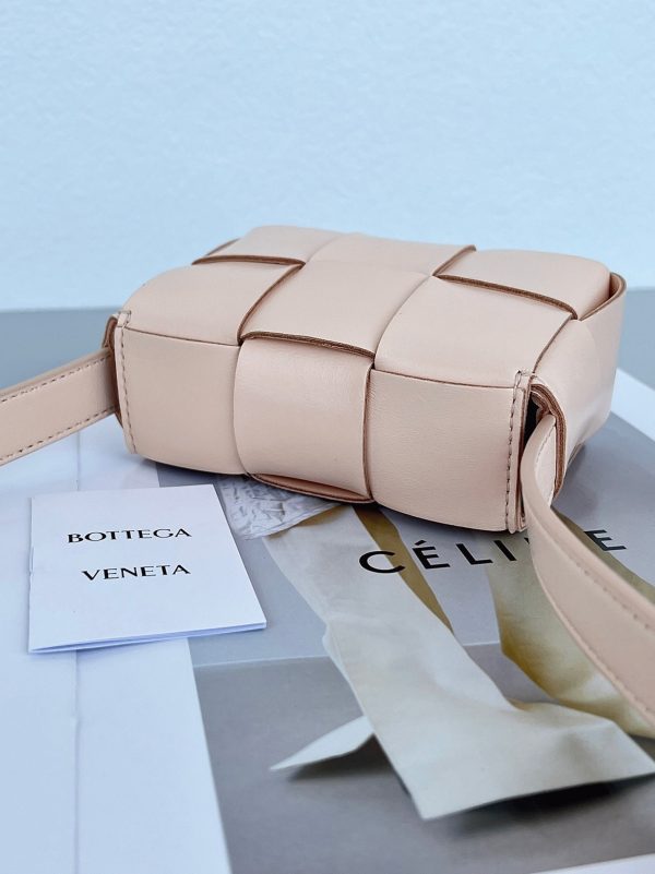 Fausse Bottega Veneta Candy Cassette en Melon lavé – Image 10