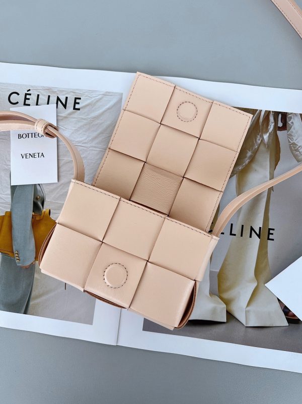 Fausse Bottega Veneta Candy Cassette en Melon lavé – Image 9