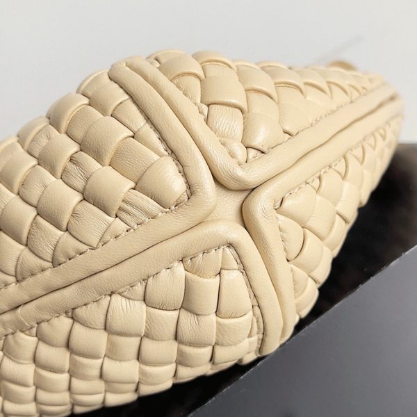 Contrefaçon Bottega Veneta Clicker Small Bag en Bouillie – Image 7