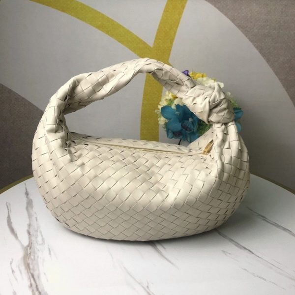 Faux Petit Sac Bottega Veneta BV Jodie en Blanc – Image 2