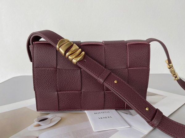 Réplique Sac Bottega Veneta Cassette en Bourgogne – Image 6