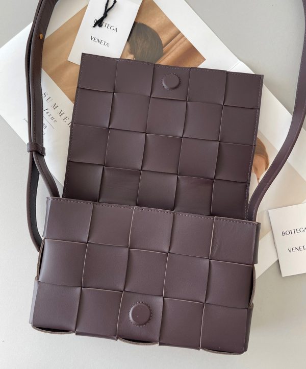Contrefaçon du sac Bottega Veneta Cassette en Fondant – Image 2