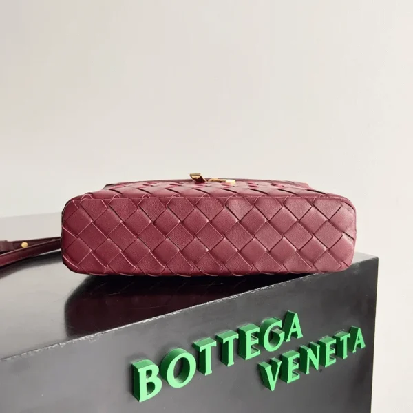 Réplique vanity case Bottega Veneta Bang Bang en Cerise – Image 6