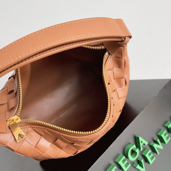 Réplique Bottega Veneta Mini Wallace Bag en Marron – Image 6