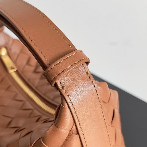 Réplique Bottega Veneta Mini Wallace Bag en Marron – Image 5