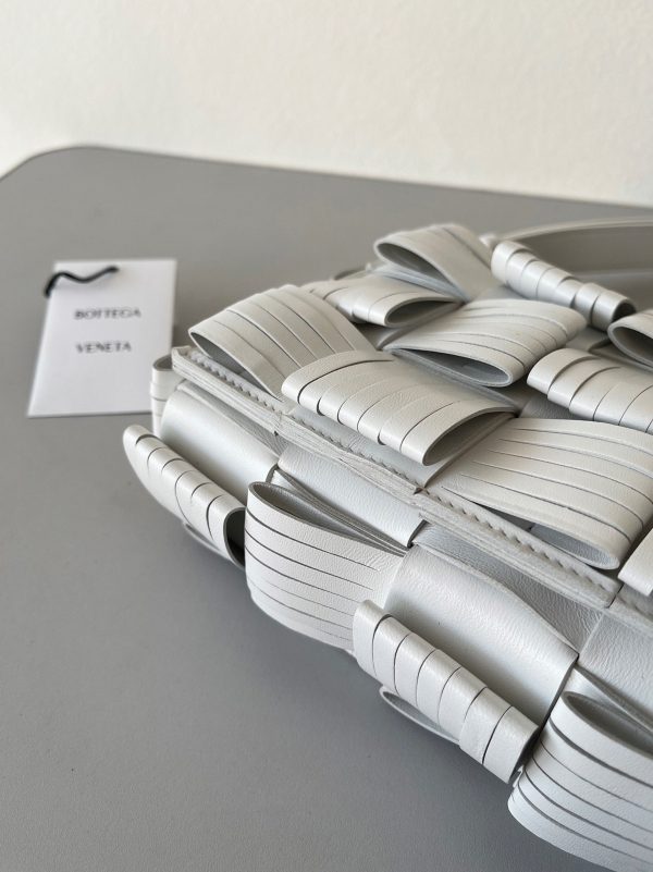 Réplique Sac Bottega Veneta Cassette à Franges en Blanc – Image 3