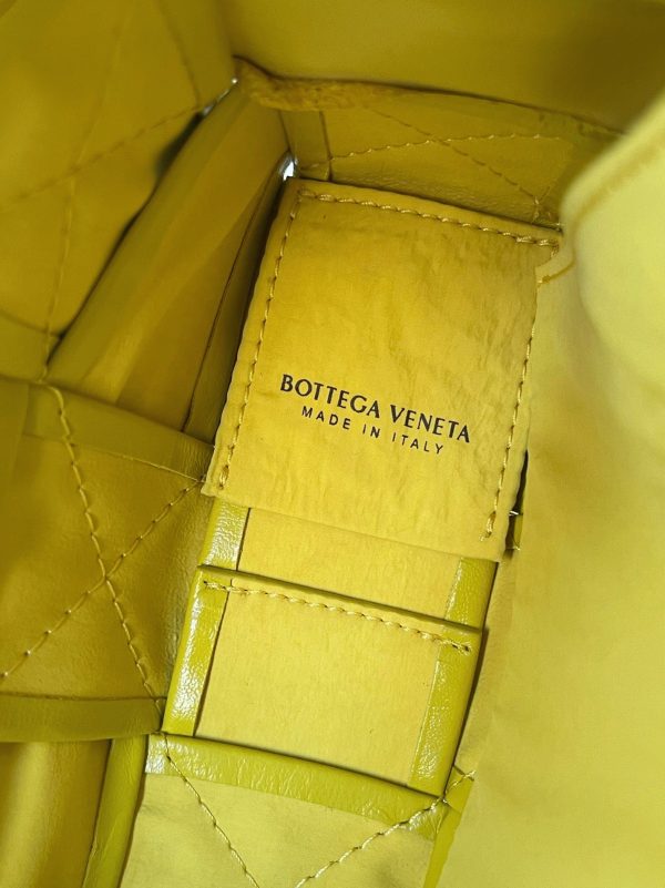 Réplique Sac Bottega Veneta Cassette en Jaune – Image 7