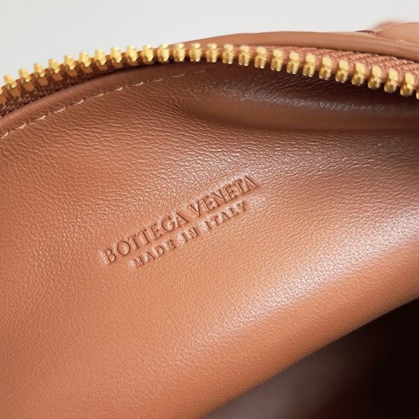 Réplique Bottega Veneta Mini Wallace Bag en Marron – Image 10