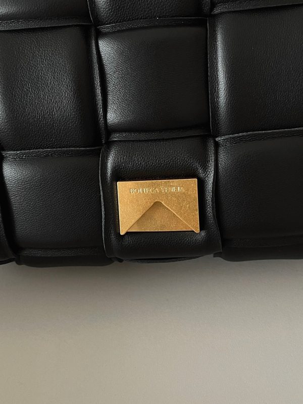 Fausse Bottega Veneta Chain Cassette en noir – Image 8