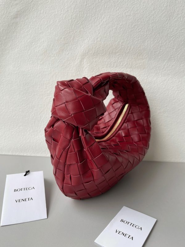 Faux Mini Sac Bottega Veneta BV Jodie en Rouge Foncé – Image 7