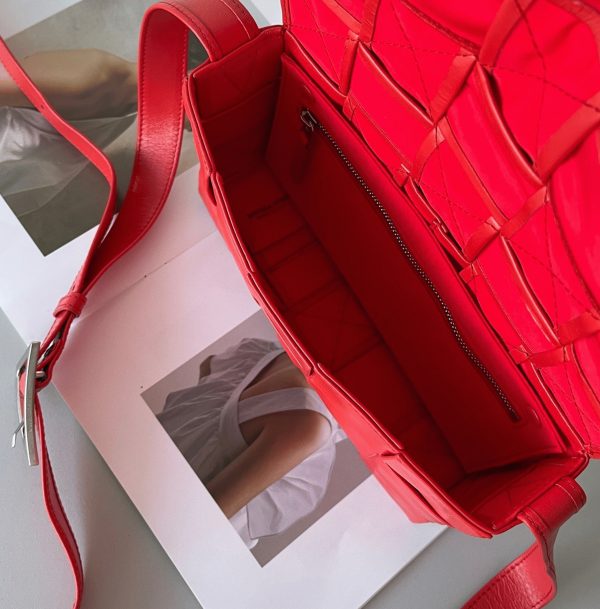 Contrefaçon Sac Bottega Veneta Cassette en Rouge – Image 7