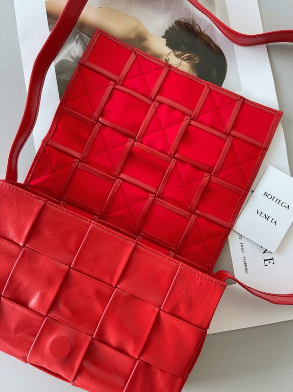 Contrefaçon Sac Bottega Veneta Cassette en Rouge – Image 6