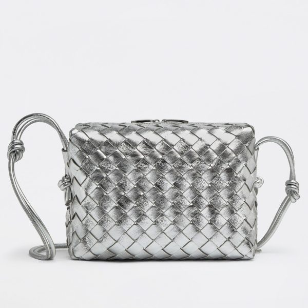 Faux Petit Sac Bottega Veneta Loop en Argent