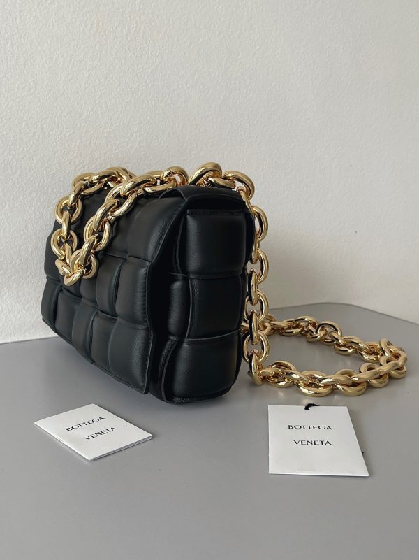 Fausse Bottega Veneta Chain Cassette en noir – Image 6