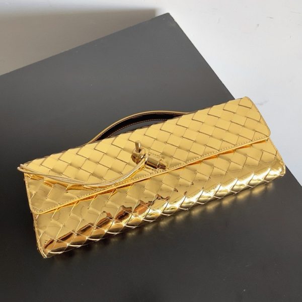 Réplique Bottega Veneta Andiamo Clutch avec Poignée en Or – Image 7