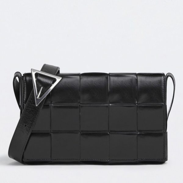 Faux Sac Bottega Veneta Cassette en Noir