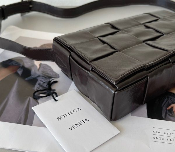 Faux Sac Bottega Veneta Cassette en Fondant – Image 9