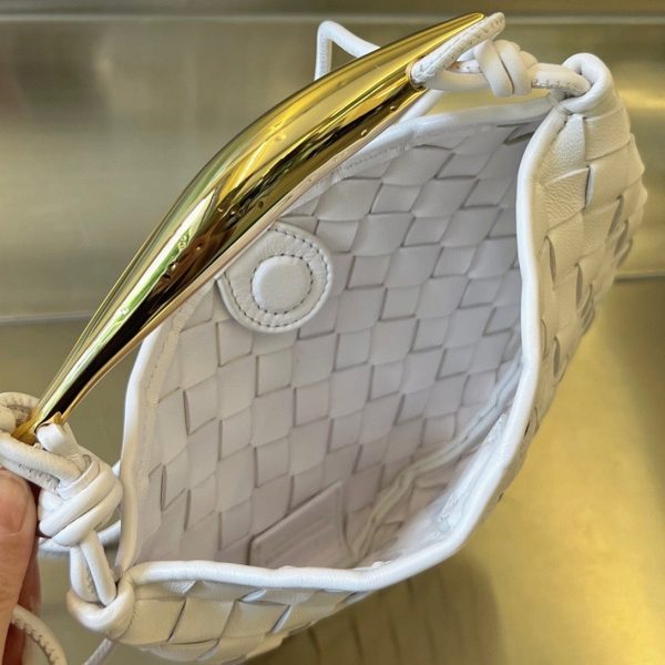 Contrefaçon mini sac Bottega Veneta Sardine en Blanc – Image 3