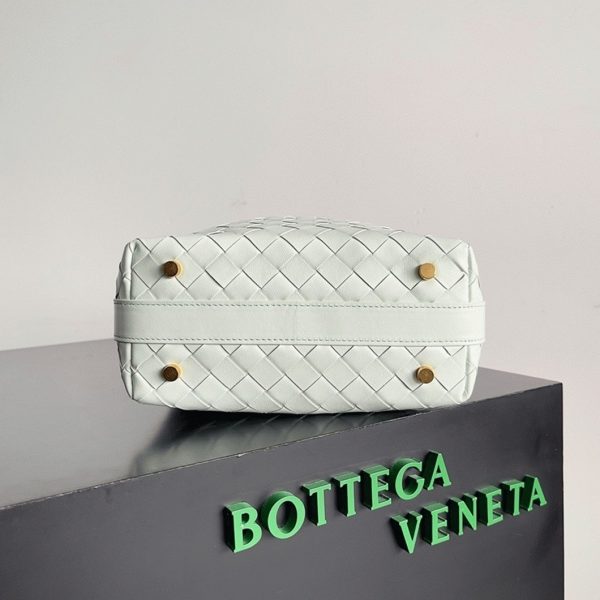 Fausse Bottega Veneta Mini Wallace Bag en Glacier – Image 5