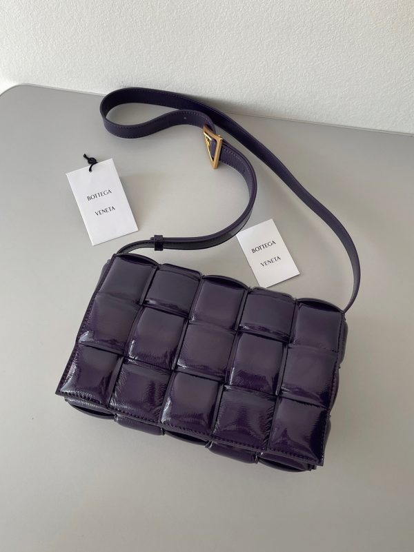 Réplique Sac Bottega Veneta Padded Cassette en Violet – Image 6